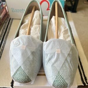 KIMII DECONSTRUCTED LOAFERS, WOMEN'S SHOES IN MINT RAFFIA size 7.5M